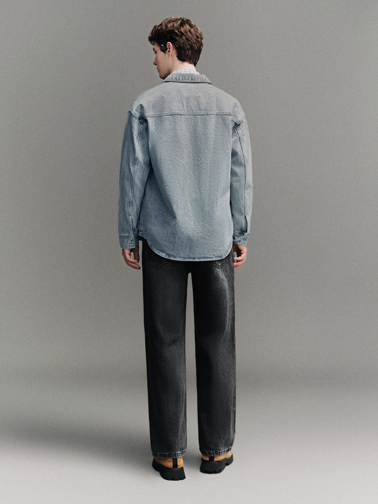 Джинсовая рубашка ur2025秋季新款男装丹宁回潮刺绣长袖牛仔衬衫umv850061