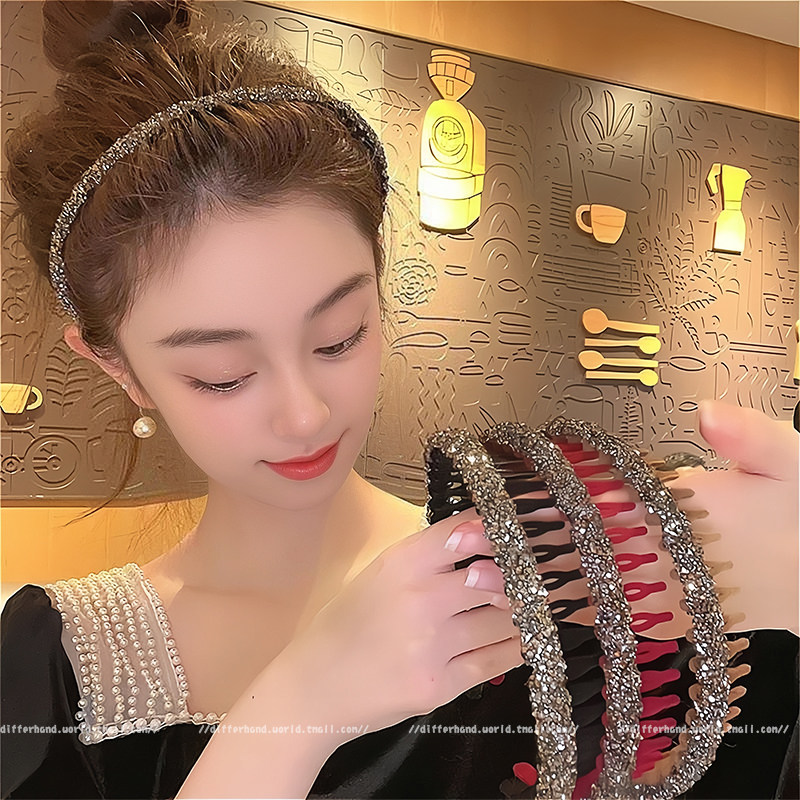 Vintage Rhinestone Thin Hairband for Women 2025 New Style Hair Clip Organizer with Teeth Anti-Slip Face Washing Headband Hair Accessory