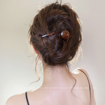 Vintage Pearl Hair Claw Clip for Women 2025 New High-End Twist Hairpin Back of Head Clip Shark Clip Hair Accessory