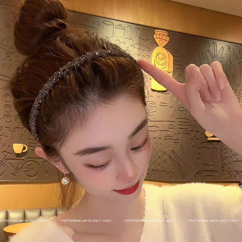 Vintage Rhinestone Thin Hairband for Women 2025 New Style Hair Clip Organizer with Teeth Anti-Slip Face Washing Headband Hair Accessory