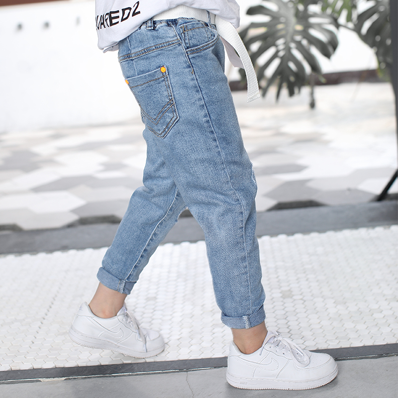 chàng trai quần áo trẻ em denim quần bé trai quần dài nhỏ con lớn của Hàn Quốc phiên bản của quần âu thủy triều 2020 mùa xuân và mùa thu mới.