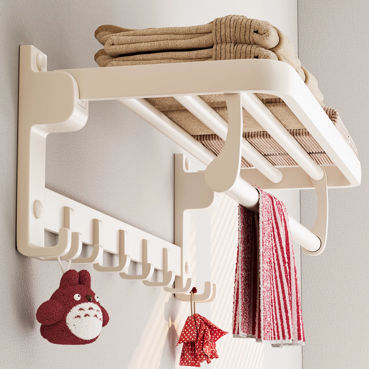 White hygienic space cream bath towel