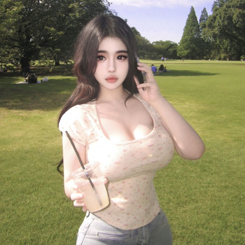 150kg Plus Size Sexy Pure Desire Style Sweet Spicy Girl Square Neck Slim Fit Short Sleeve Top for Women