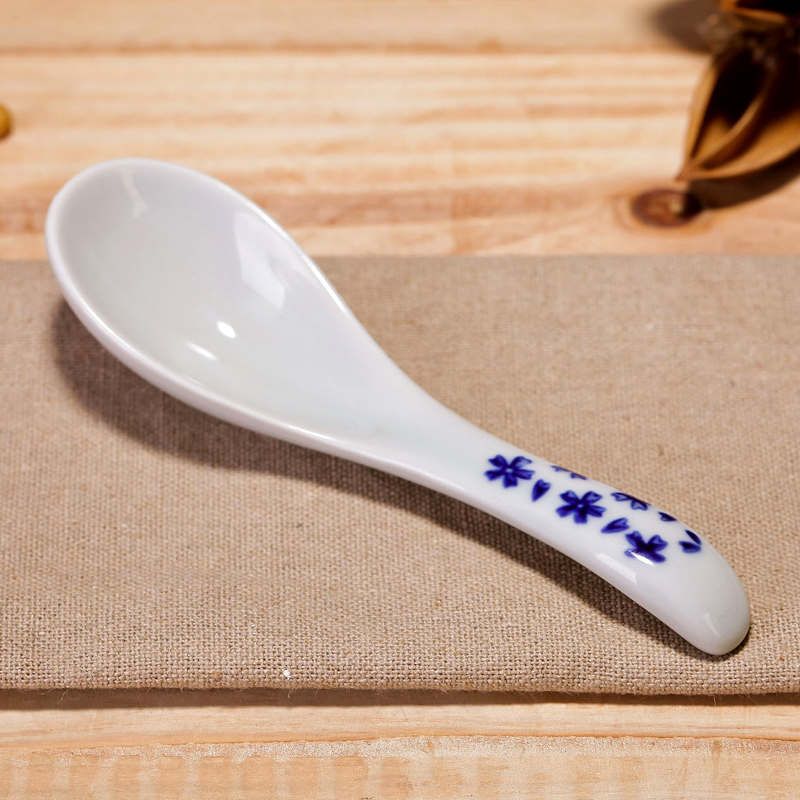 Jingdezhen Japanese under the glaze color creative hand - made ceramic spoon, spoon, hand - made small spoon, run out of restoring ancient ways