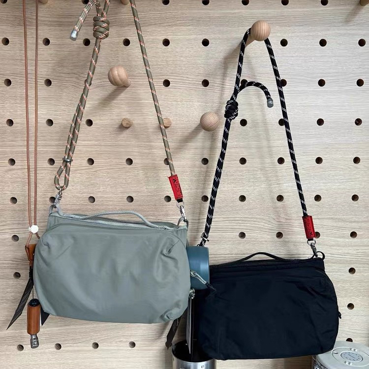 Topologi Lin Xuping's Same Style Bottle Functional Outdoor Nylon Water Bottle Bag Shoulder Bag Crossbody Bag Trendy for Men and Women