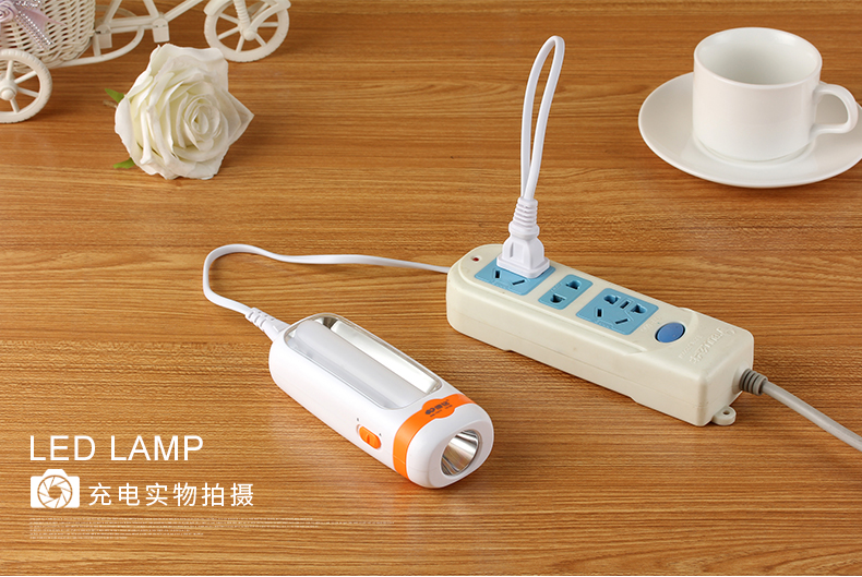 Kang Ming LED chói siêu sáng nhỏ đèn pin sạc khẩn cấp ánh sáng nhà chiếu sáng ngoài trời mini đa chức năng đèn đèn pin xách tay