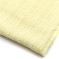 Утен с желтой хлопковой половиной метров