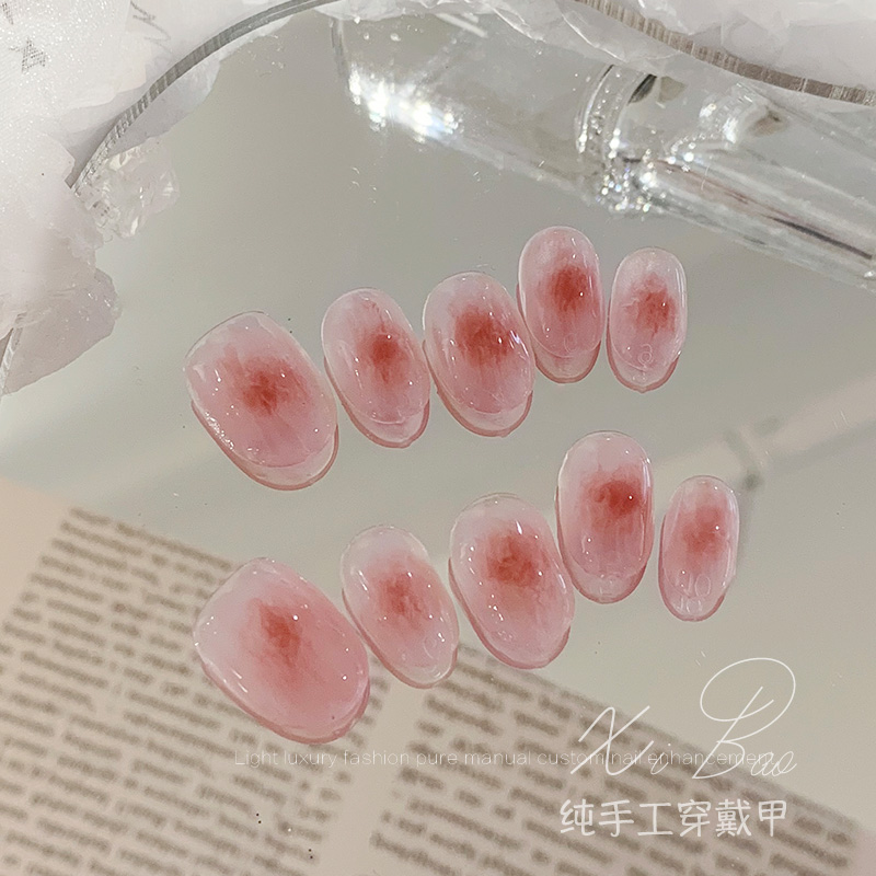 Wearing a short high-quality handmade custom blush blush fake nails 2022 new finished nail patch