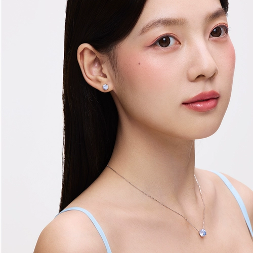 Небольшие дизайнерские серьги, серебро 925 пробы, легкий роскошный стиль, подарок на день рождения