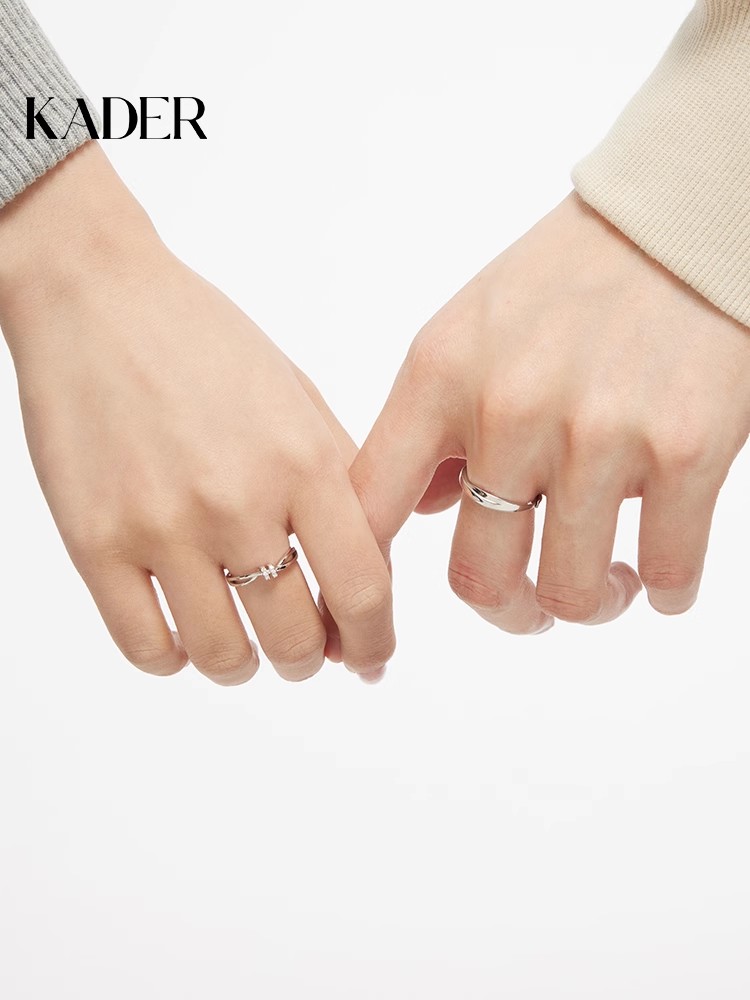 卡蒂罗小众设计送女友情侣对戒