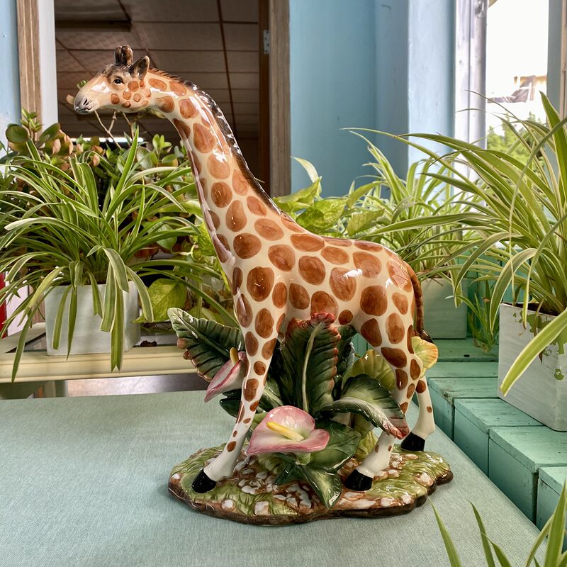 Promotional High-Quality Giraffe Ceramic Ornaments Housewarming Office Decorations Home Accessories Tv Cabinet Wine Cabinet Promotional High-Quality Giraffe Ceramic Ornaments Housewarming Office Decorations Home Accessories Tv Cabinet Wine Cabinet