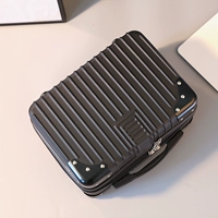 Блэк -металлическая сумка