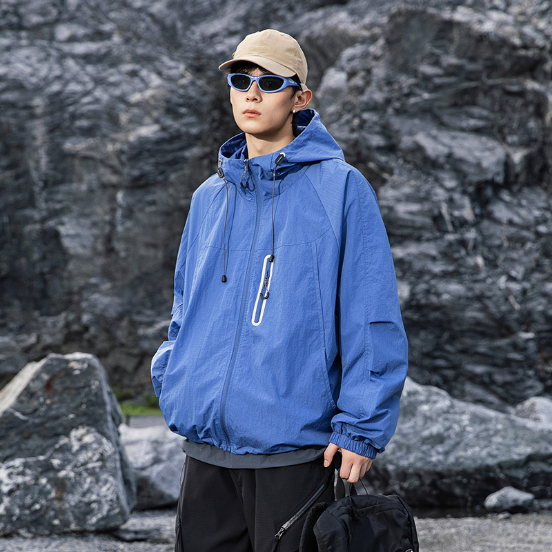 Trendy Brand Autumn New Outdoor Loose Softshell Jacket with Reflective Strips for Hiking and Camping, Unisex