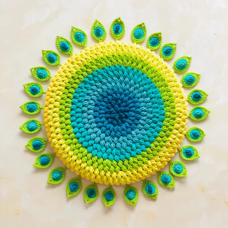 DIY Handmade Wool Thread Crochet Woven Cushion Sofa Cushion Peacock Plume Round Cushion Electronic Photo Tutorial