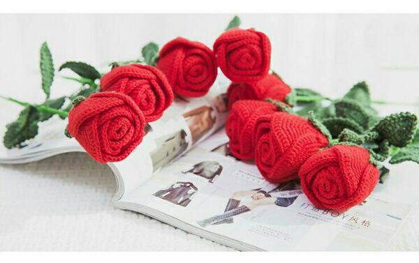 Manual Wool Thread Crochet Knitting Rose Valentine's Valentine's Day Gift Rose Bouquet Electronic Illustration Photo Tutorial 