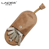 Универсальная ключница подходит для мужчин и женщин, из натуральной кожи