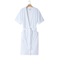 Полотенце, белый банный халат, короткий рукав