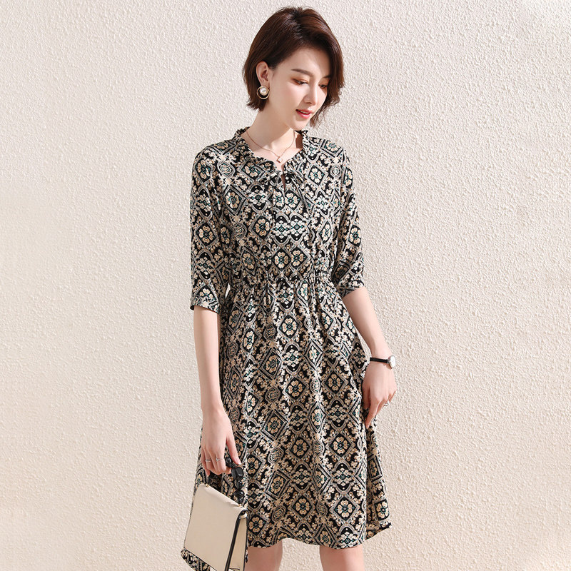 Broken Flowers Foreign Dress Women 2022 New Port Taste Vintage Gentle Wind Easy To Collect Waist Display Slim name Yuanyu Temperament Snowspun Dress