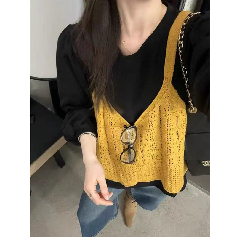 Korean-Style Knitted Hollow-Out Crochet Camisole 2025 Autumn New Design Stylish and Age-Reducing Layered Vest for Women