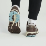 Новая женщина Nike Nike Zoom Vomero 5 Низкие ретро повседневные туфли ретро-обувь Re-гравированная обувь FD9920-022