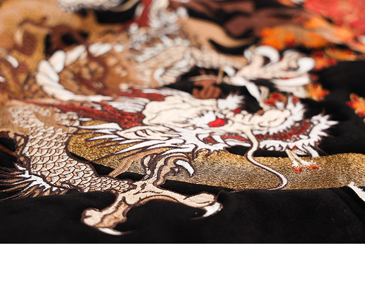 三省六部主线·三龙柄·重工刺绣麂皮羊羔毛拼接防寒保暖机车外套详情14