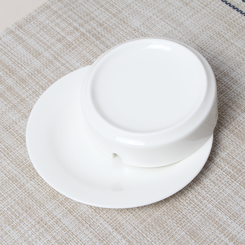 Contracted household circular pure white ceramic ipads China hotel hotel restaurant table ashtray ashtray bottom plate