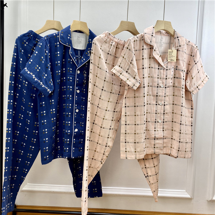 Double layer yarn pyjamas for men and women Couple day single 100% cotton one-piece without side slit cut short sleeve long pants Home Suit Clothing