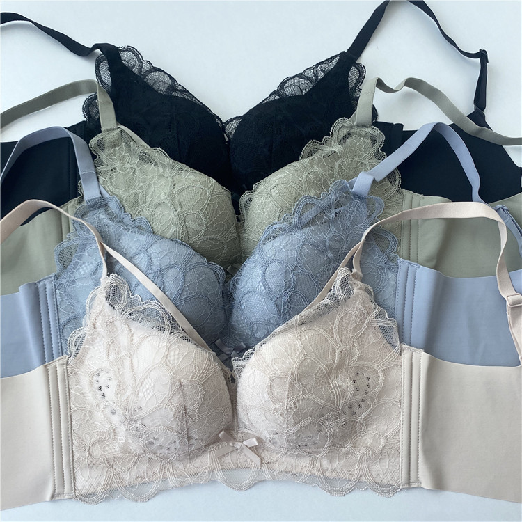 Big breasts show small lace sexy ultra-thin hole cup B cup seamless no steel ring top support gathered comfortable breathable underwear