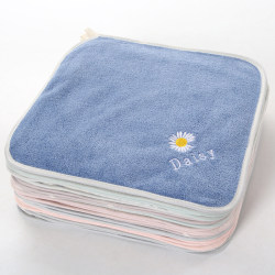 Small Square Towel, Absorbent and Lint-Free, Face Wash Towel, Square Household Towel for Women, Hanging Type, Children's Hand Towel