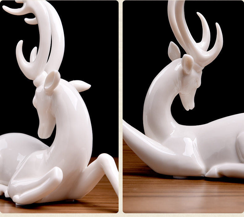 Oriental clay ceramic mother deer furnishing articles home sitting room of TV ark, wine rich ancient frame partition adornment