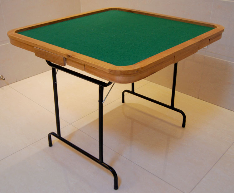 Solid wood folds the table simple chess household with double hands rubbed panel table 4 people playing the planks in