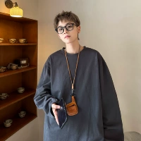 Темно-серый