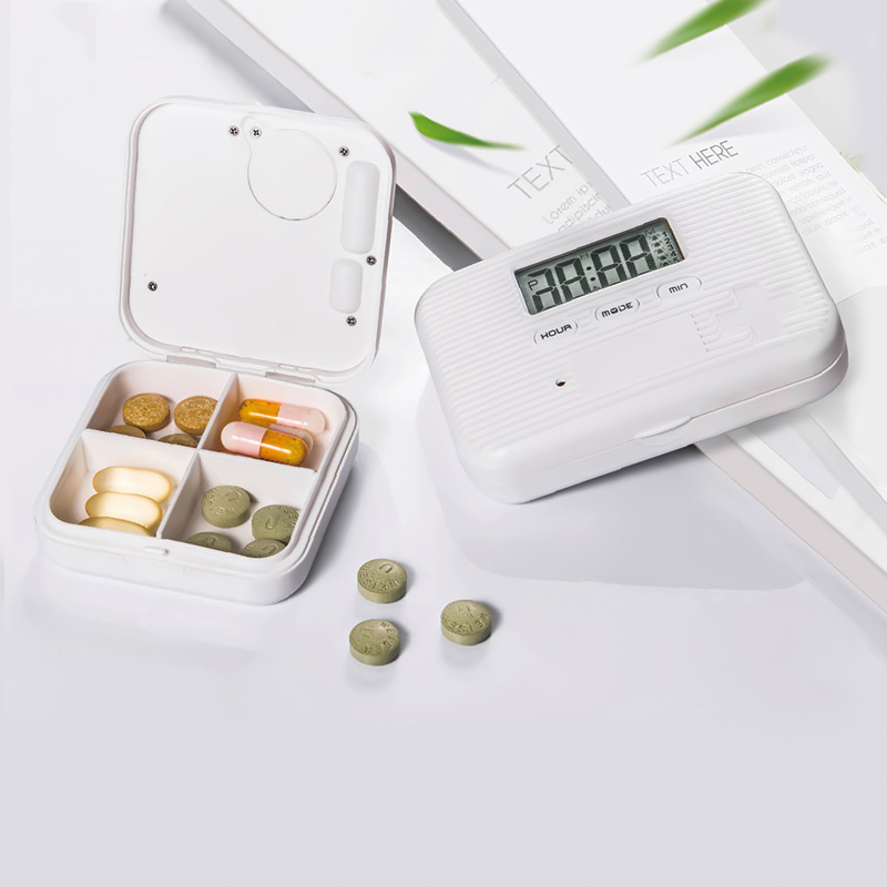 Electronic pill box reminds intelligent elderly to eat medicine artifact dispenser portable timed voice alarm clock medication reminder
