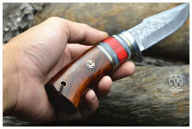 Máy cắt gia súc tốt Bột Thụy Sĩ Damascus tay rèn độ cứng cao ngoài trời sống sót bộ sưu tập dao kiếm - Công cụ Knift / công cụ đa mục đích xẻng quân dụng đa năng cao cấp usa