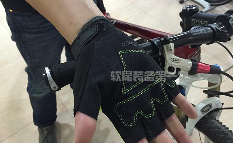 Gants pour vélo homme - Ref 2245391 Image 11