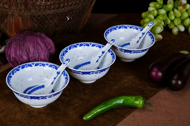 6 muỗng nhỏ thìa muỗng thìa Jingdezhen Trung Quốc vintage chất lượng đích thực Linglong màu xanh và trắng sứ bộ đồ ăn đũa ăn cơm