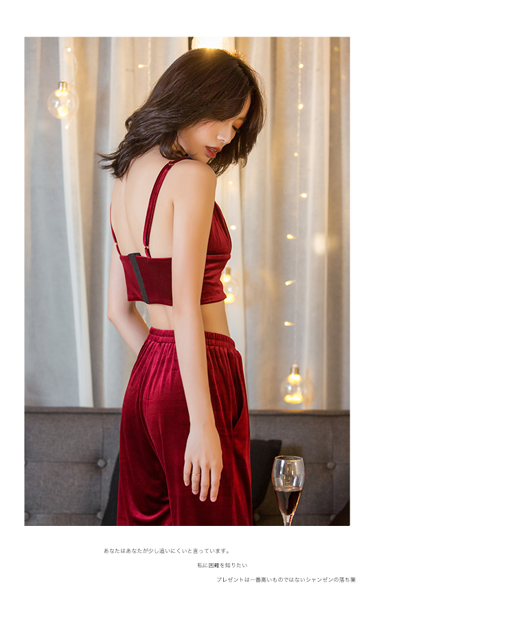Bộ đồ ngủ nữ mùa thu và nhung vàng ba mảnh phiên bản Hàn Quốc của bộ đồ phục vụ gia đình phần mỏng Bộ đồ ngủ gợi cảm có thể mặc áo dài tay cho phụ nữ đồ bộ cho người 60 tuổi