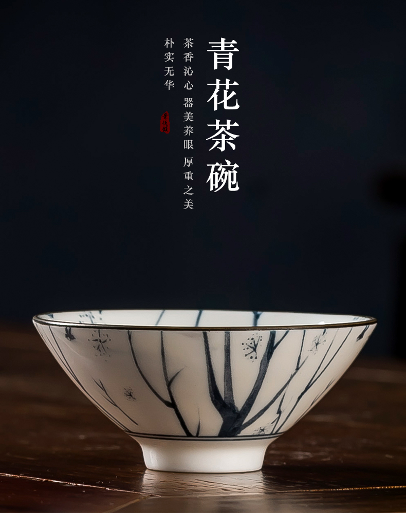 Kung fu masters cup hat to a cup of tea cups light blue and white porcelain is jingdezhen ceramic household small sample tea cup single CPU