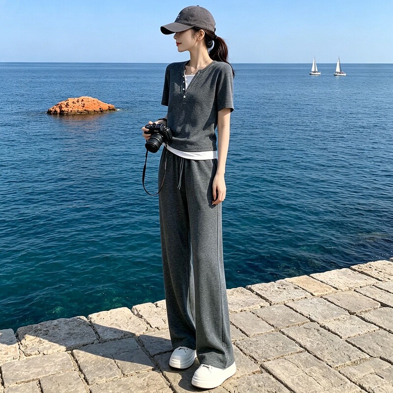 Ice Silk Casual Sports Suit for Women, Summer 2026 New Fashion, Age-Reducing, Two-Piece Short-Sleeved Wide-Leg Pants Set Ice Silk Casual Sports Suit for Women, Summer 2026 New Fashion, Age-Reducing, Two-Piece Short-Sleeved Wide-Leg Pants Set
