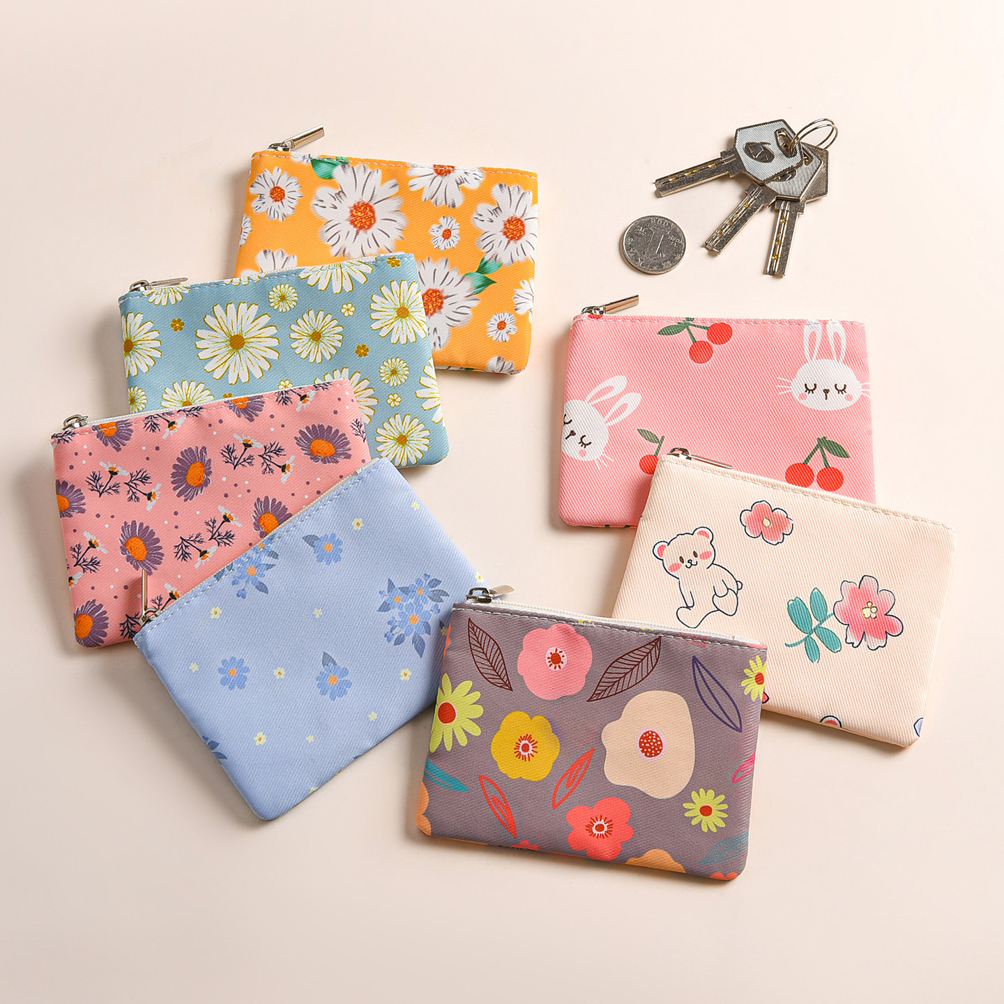 ミニサイズの小銭入れ、女の子、学生、子供向けのかわいい布製財布。鍵や小銭を収納できる携帯用アイテム。