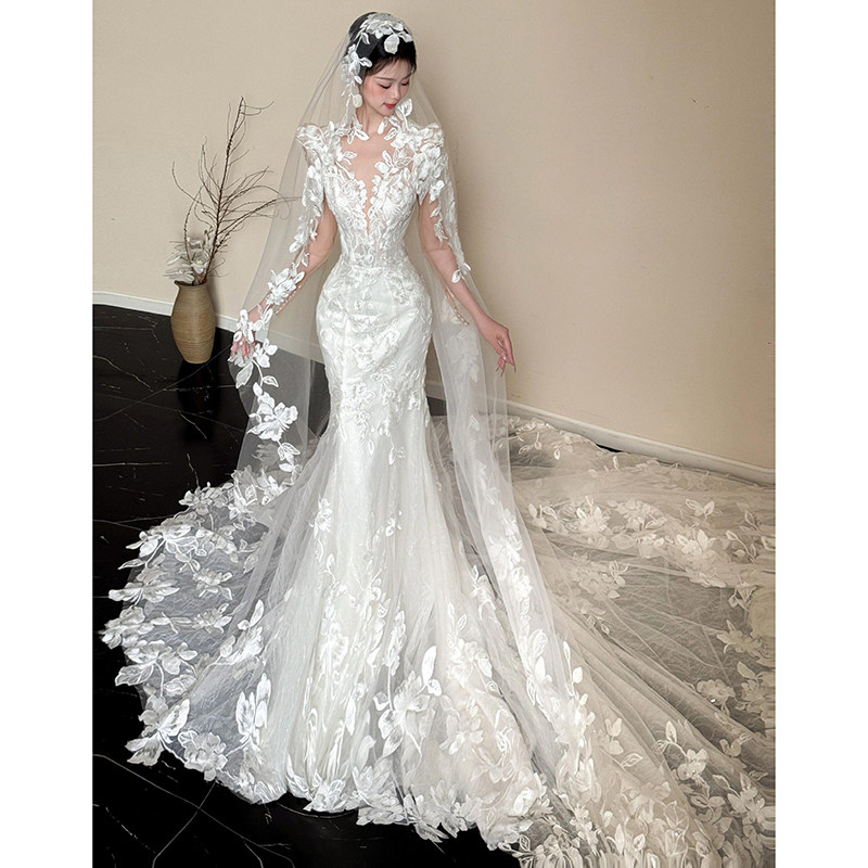 French-Style Fishtail Light Wedding Dress 2026 New Bridal Lace Long-Sleeve Formal Dress for the Bride, High-End Vintage Feel