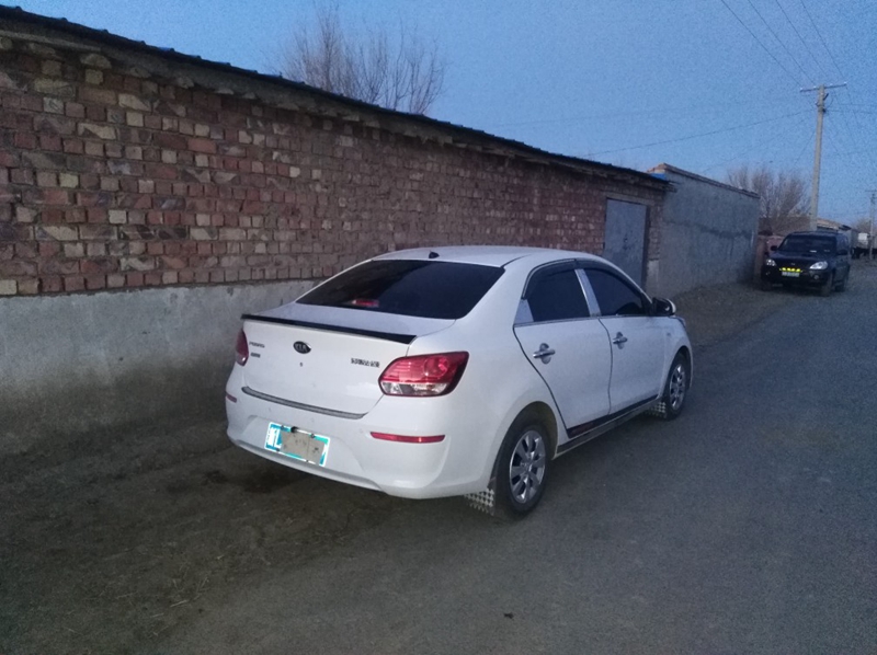 Kia Huân Chi trẻ hóa cánh đuôi đặc biệt sửa đổi đuôi vật liệu ABS sửa đổi cánh đuôi miễn phí cài đặt cánh cố định duoi ca xe oto