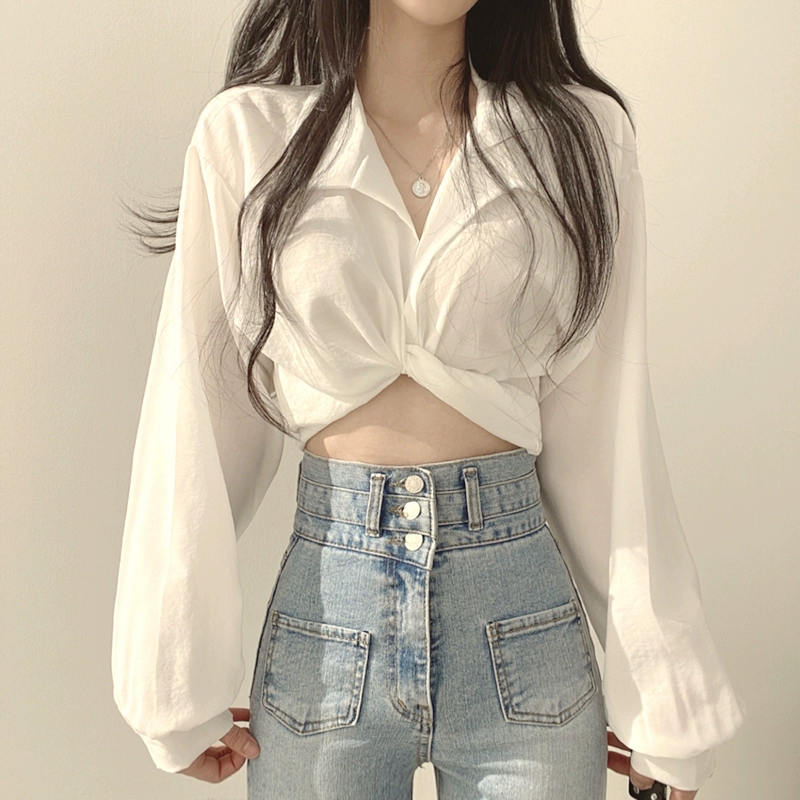 Plus-Size Shirt for Women, Spring and Autumn Design, Unique Style with Bow Tie, High-Waisted, Slimming, Short Shirt Top