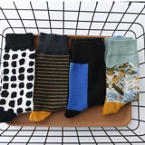 Демисезонные японские спортивные носки подходит для мужчин и женщин, скейтборд для влюбленных, европейский стиль, средней длины