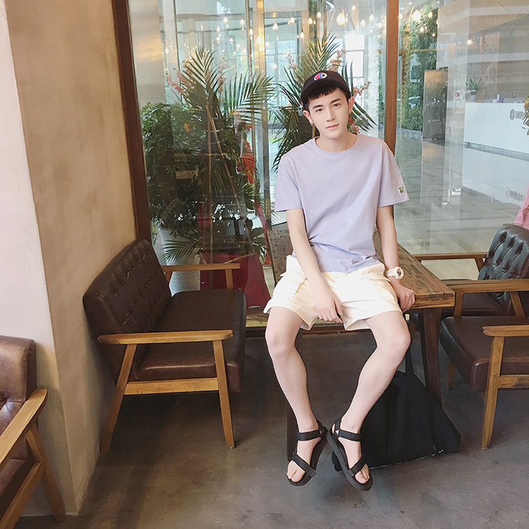 Học sinh trung học ánh sáng màu áo dành cho người lớn nam giá rẻ của quần áo nam phong cách Hàn Quốc Taipa người đàn ông trẻ tuổi ngắn tay t-shirt