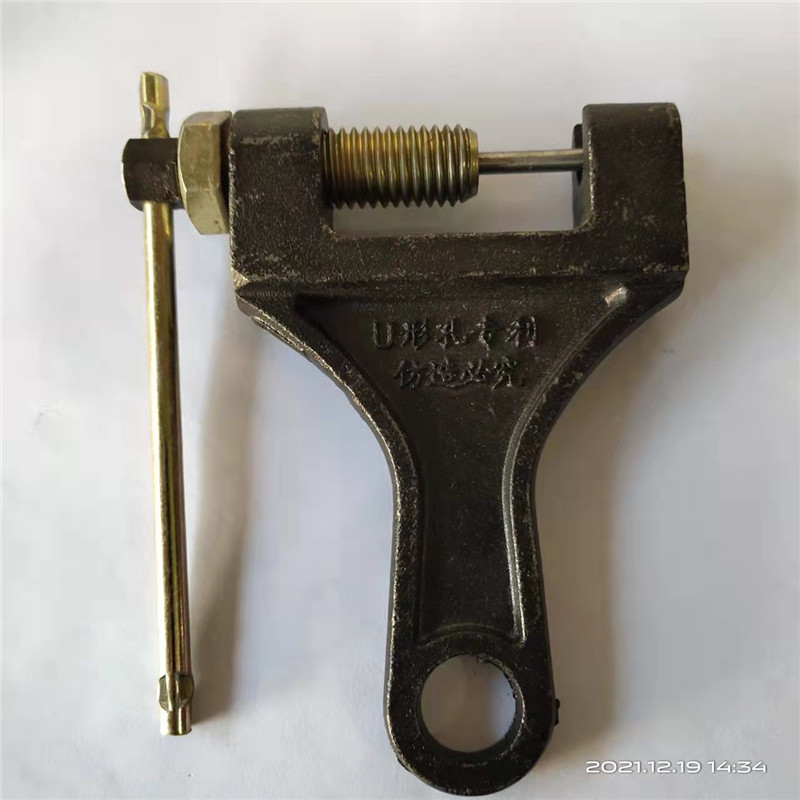 4 points 5 points Chain unchain Chain Disassembly instrumental 10A 10B 12A 12B tightener apply 2 to 2 inches