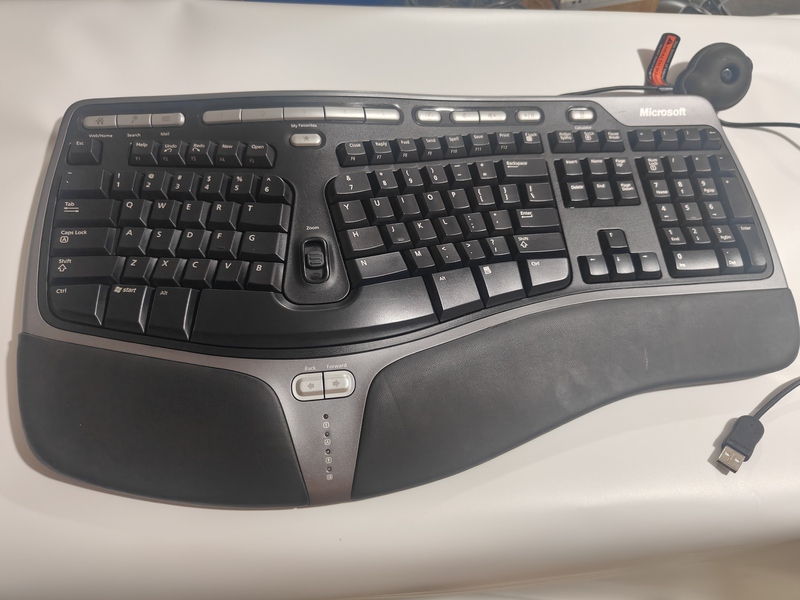 Microsoft Ergonomic 4000 Keyboard Office Gaming Keyboard