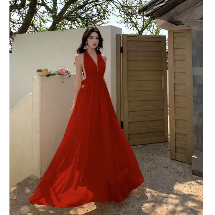 Super Fairy-Like Desert Red Dress with a Vacation Vibe, Perfect for Outings, with a Large Skirt and Backless Design, Ideal for Photoshoots at the Beach