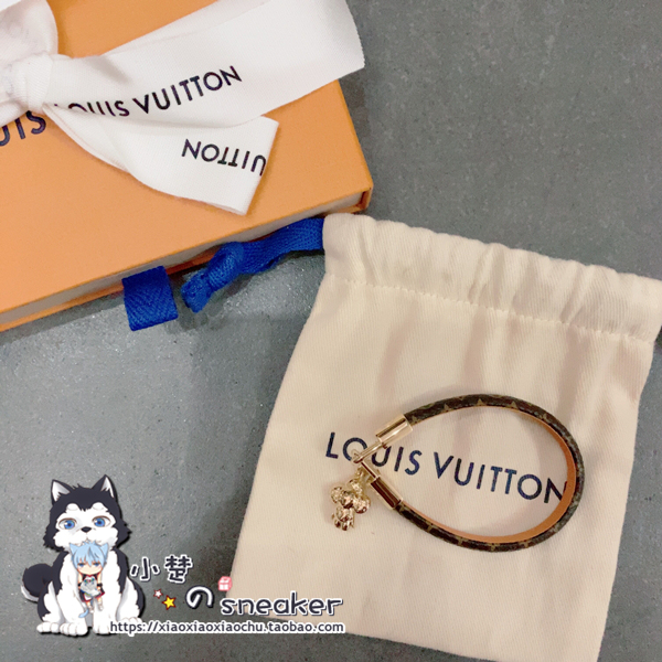 Louis Vitton Lv Vivienne Mascot Pendant Bracelet Monogram Leather Ring M6773