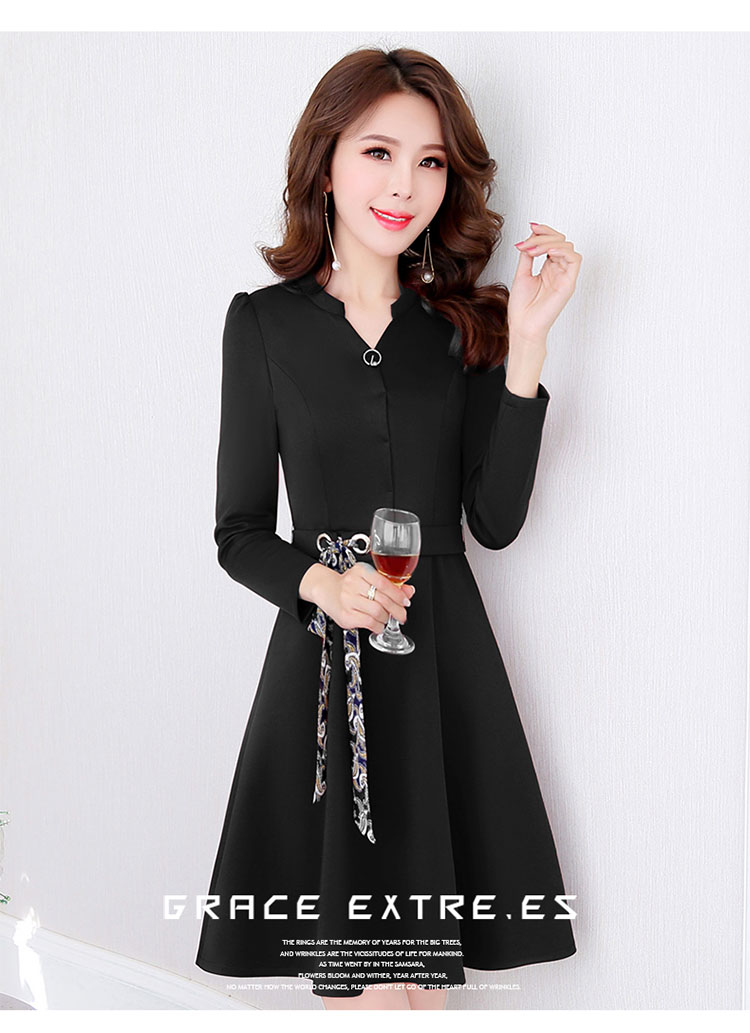 Cool jia mới mùa thu tay dài trong phần dài cổ chữ V kiểu A thời trang giản dị phiên bản Hàn Quốc của chiếc váy liền màu 181 đầm nhung đẹp